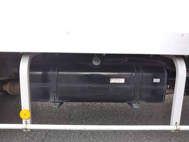 三菱ふそうキャンター冷凍車（冷蔵車）小型（2t・3t）[写真19]