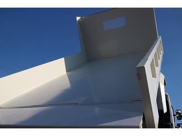 日野レンジャーダンプ中型（4t）[写真24]