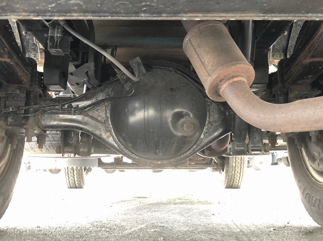 いすゞエルフクレーン3段小型（2t・3t）[写真25]