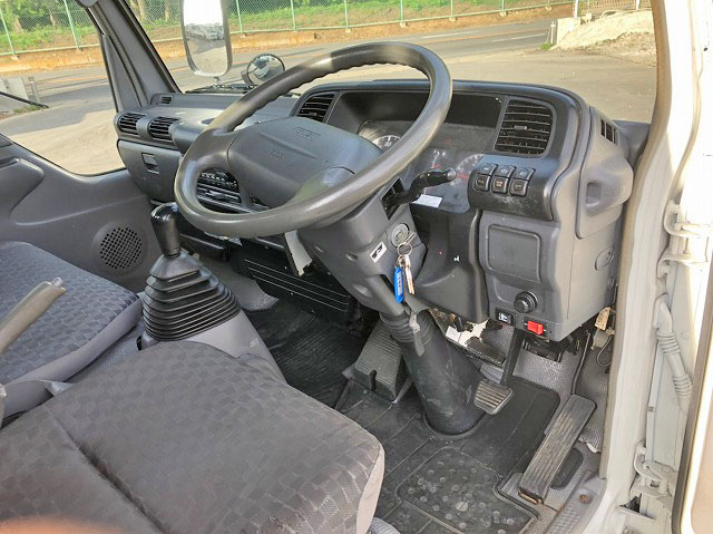 いすゞエルフクレーン3段小型（2t・3t）[写真31]