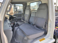 いすゞエルフクレーン3段小型（2t・3t）[写真32]