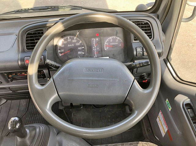 いすゞエルフクレーン3段小型（2t・3t）[写真35]