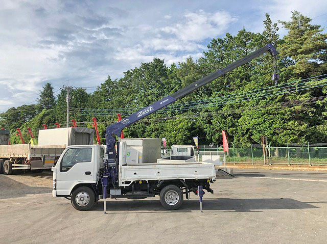 いすゞエルフクレーン3段小型（2t・3t）[写真06]