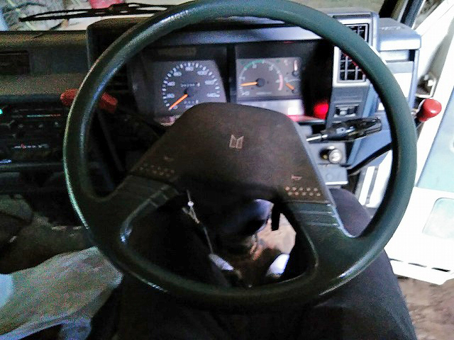 いすゞエルフローダーダンプ小型（2t・3t）[写真30]