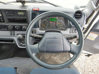 三菱ふそうキャンター冷凍車（冷蔵車）小型（2t・3t）[写真18]