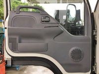 いすゞエルフユニック6段小型（2t・3t）[写真28]