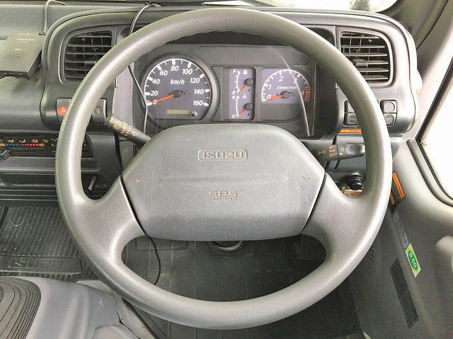 いすゞエルフユニック6段小型（2t・3t）[写真38]