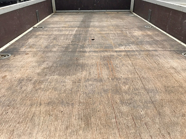 いすゞエルフユニック6段小型（2t・3t）[写真09]