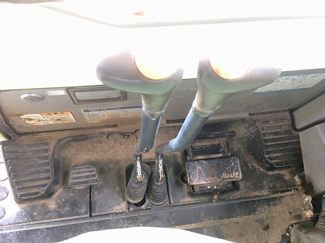 ヤンマーミニユンボ（ミニバックホー）[写真09]