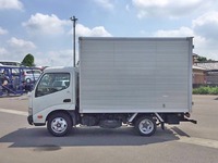 トヨタトヨエースアルミバン小型（2t・3t）[写真05]