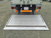 いすゞフォワードアルミバン中型（4t）[写真11]