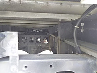 いすゞフォワードアルミバン中型（4t）[写真12]