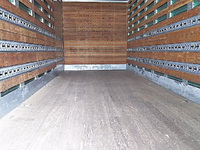 いすゞフォワードアルミバン中型（4t）[写真14]