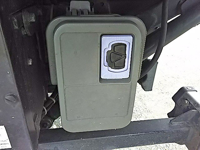 いすゞフォワードアルミバン中型（4t）[写真19]