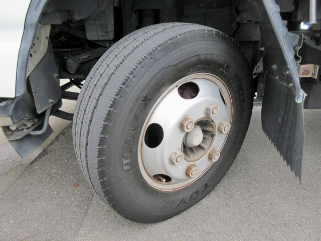 いすゞエルフ幌ウイング小型（2t・3t）[写真16]