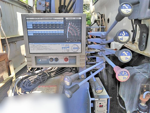 日野レンジャークレーン3段増トン（6t・8t）[写真07]