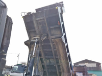 三菱ふそうスーパーグレートダンプ大型（10t）[写真11]