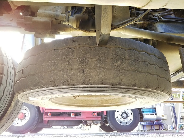 三菱ふそうスーパーグレートダンプ大型（10t）[写真17]