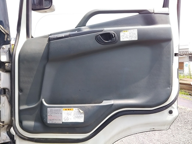 三菱ふそうスーパーグレートダンプ大型（10t）[写真27]