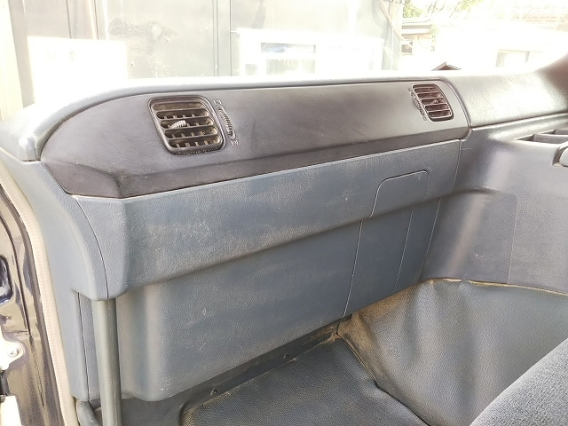 三菱ふそうスーパーグレートダンプ大型（10t）[写真32]