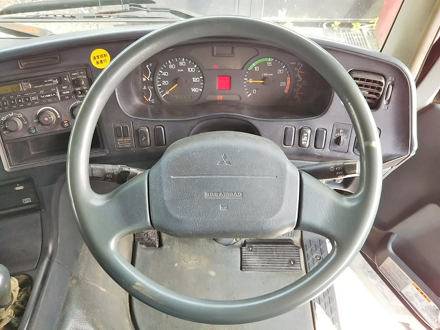 三菱ふそうスーパーグレートダンプ大型（10t）[写真37]