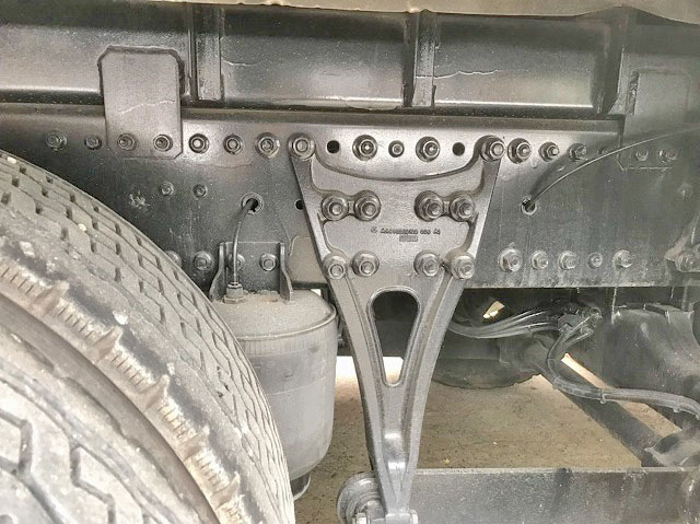 メルセデスベンツアクトロスアルミブロック大型（10t）[写真14]