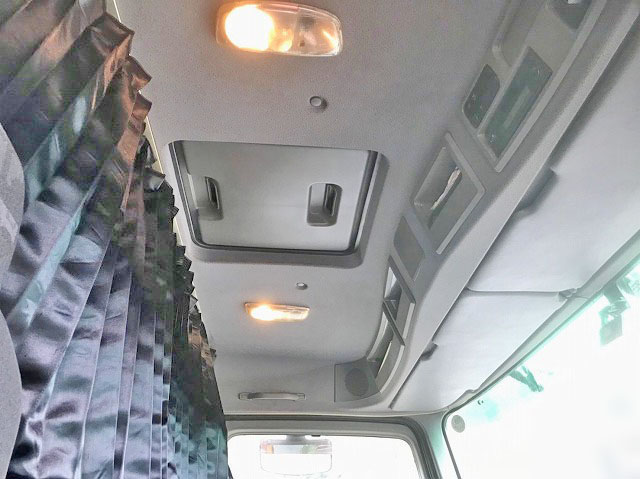 メルセデスベンツアクトロスアルミブロック大型（10t）[写真30]