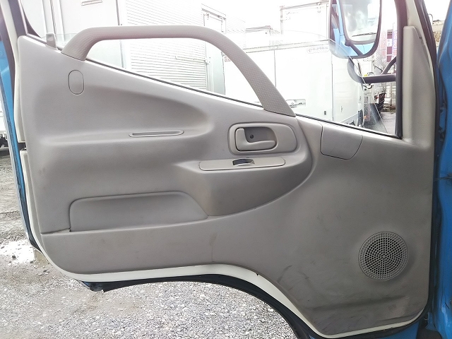 日野デュトロパッカー車（塵芥車）小型（2t・3t）[写真23]