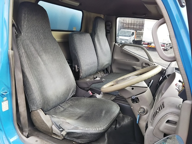 日野デュトロパッカー車（塵芥車）小型（2t・3t）[写真26]