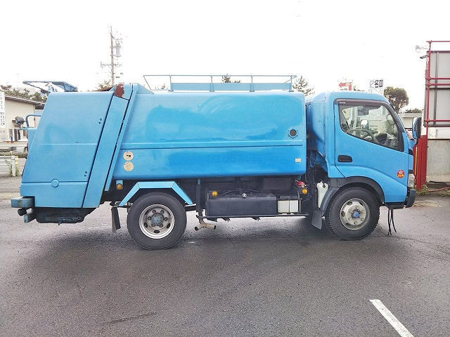 日野デュトロパッカー車（塵芥車）小型（2t・3t）[写真07]