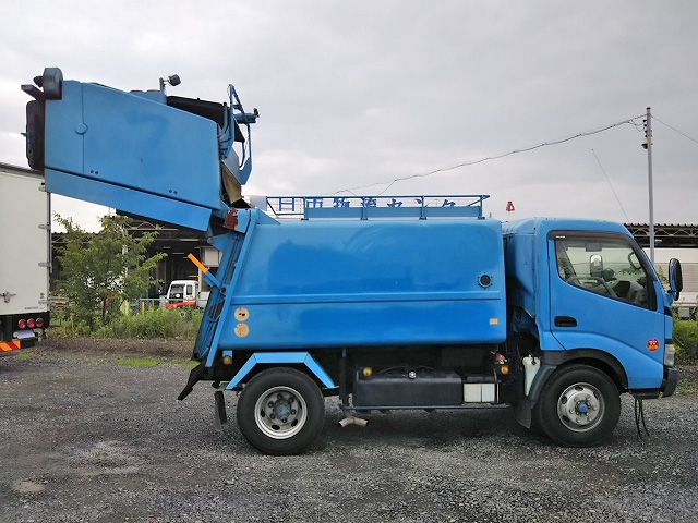 日野デュトロパッカー車（塵芥車）小型（2t・3t）[写真08]