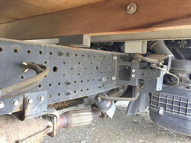 いすゞエルフ平ボディ小型（2t・3t）[写真14]