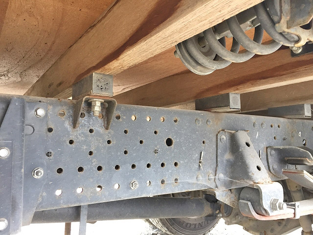 いすゞエルフ平ボディ小型（2t・3t）[写真15]