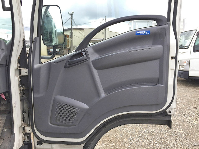 いすゞエルフ平ボディ小型（2t・3t）[写真23]