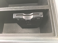 いすゞエルフ平ボディ小型（2t・3t）[写真30]