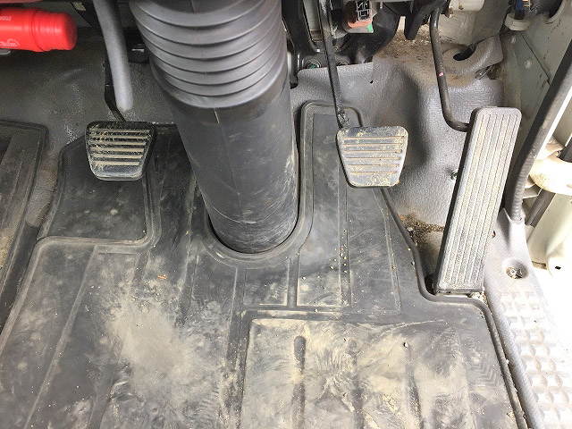 いすゞエルフ平ボディ小型（2t・3t）[写真34]