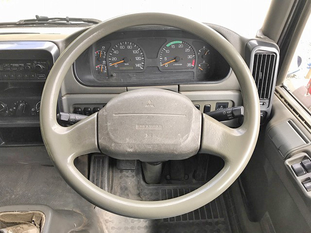 三菱ふそうファイター穴掘建柱車中型（4t）[写真32]