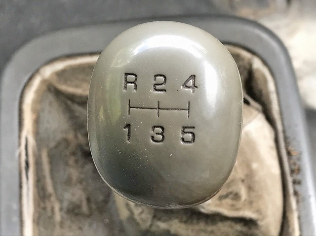 三菱ふそうファイター穴掘建柱車中型（4t）[写真34]