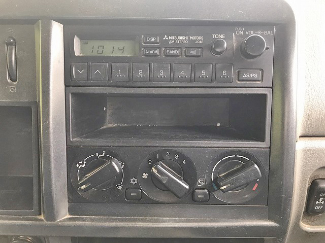 三菱ふそうファイター穴掘建柱車中型（4t）[写真36]