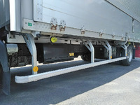 いすゞフォワードアルミウイング中型（4t）[写真17]