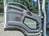 いすゞフォワードアルミウイング中型（4t）[写真28]