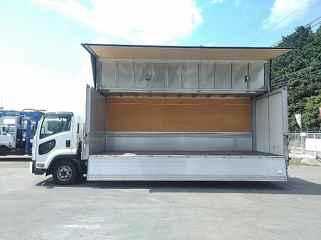 いすゞフォワードアルミウイング中型（4t）[写真06]
