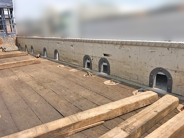 日野レンジャーユニック5段増トン（6t・8t）[写真11]