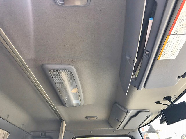 日野レンジャーユニック5段増トン（6t・8t）[写真27]