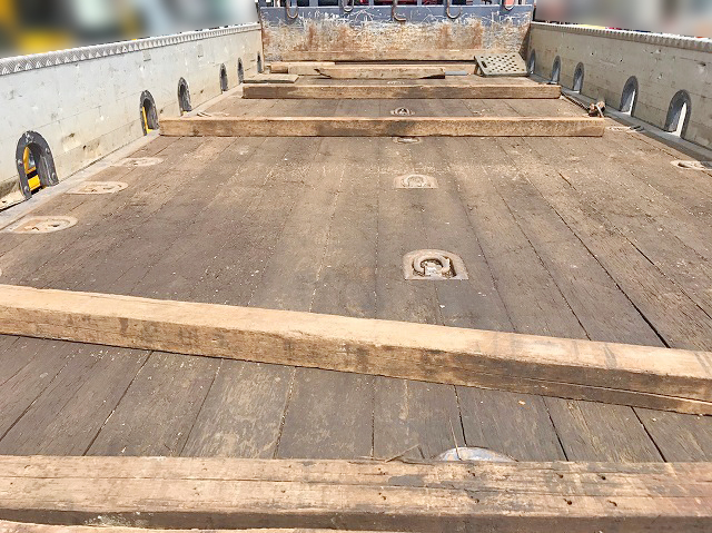 日野レンジャーユニック5段増トン（6t・8t）[写真09]