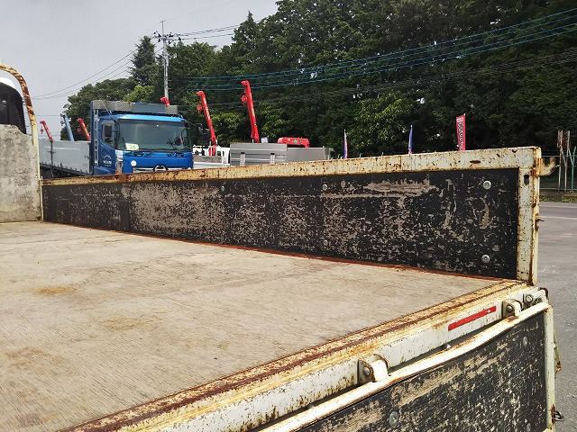 いすゞエルフ平ボディ小型（2t・3t）[写真16]