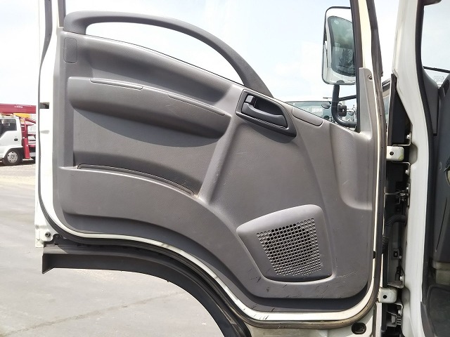 いすゞエルフ平ボディ小型（2t・3t）[写真29]