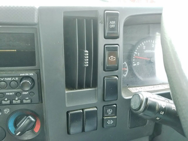 いすゞエルフ平ボディ小型（2t・3t）[写真37]