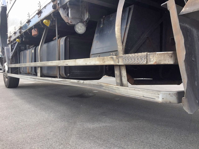 日野プロフィアアルミブロック大型（10t）[写真16]