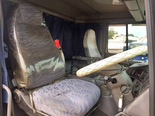 日野プロフィアアルミブロック大型（10t）[写真29]